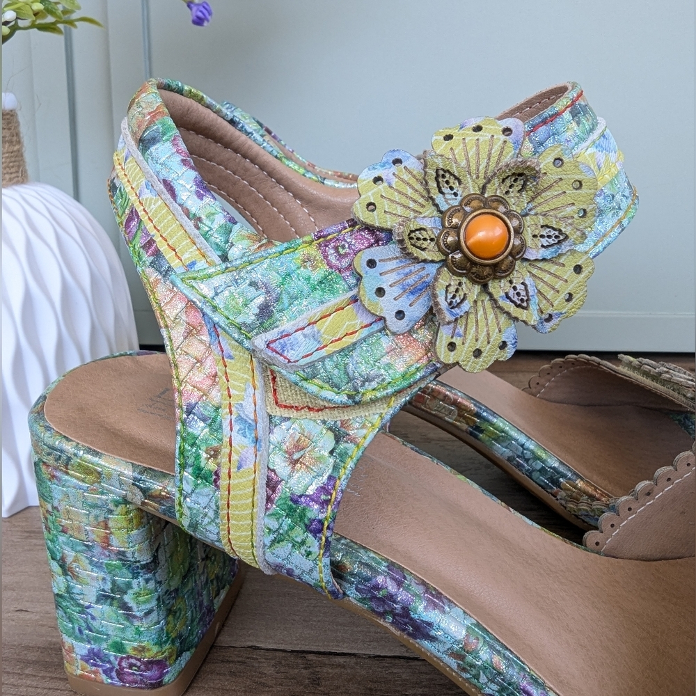 L'Artiste by Spring Step "Vogeush" Floral Heeled Sandal - Picture 10 of 15